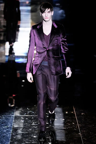 Look 38